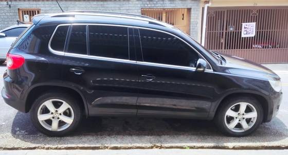 VOLKSWAGEN TIGUAN 2.0 TSI 16V TURBO GASOLINA 4P TIPTRONIC VOLKSWAGEN TIGUAN 2.0 TSI 16V TURBO GASOLINA 4P TIPTRONIC